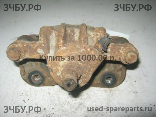 Hyundai Sonata 5 Суппорт задний правый (в сборе со скобой)
