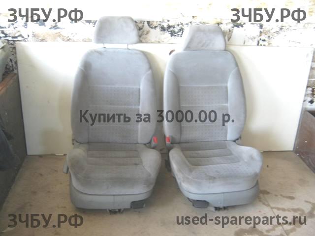 Volkswagen Jetta 4/Bora [1J2] Сиденья (комплект)