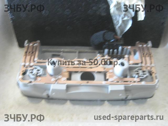 Volkswagen Jetta 4/Bora [1J2] Плафон салонный
