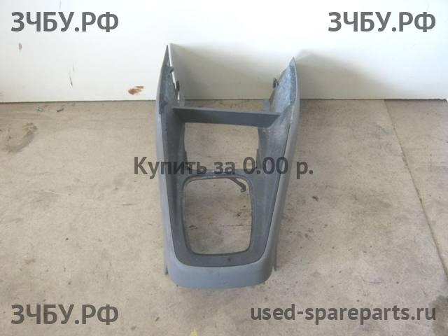 Volkswagen Jetta 4/Bora [1J2] Консоль между сиденьями (Подлокотник)
