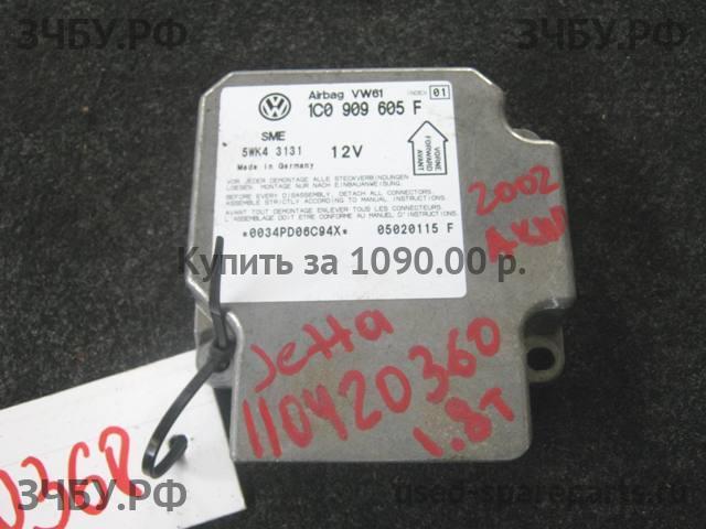Volkswagen Jetta 4/Bora [1J2] Блок управления AirBag (блок активации SRS)