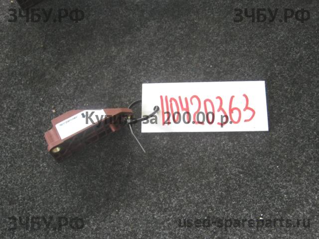 Volkswagen Jetta 4/Bora [1J2] Датчик удара AIR BAG (SRS)