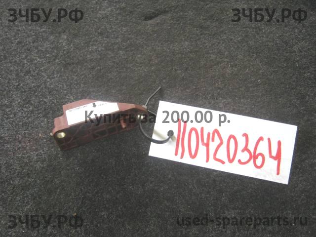 Volkswagen Jetta 4/Bora [1J2] Датчик удара AIR BAG (SRS)