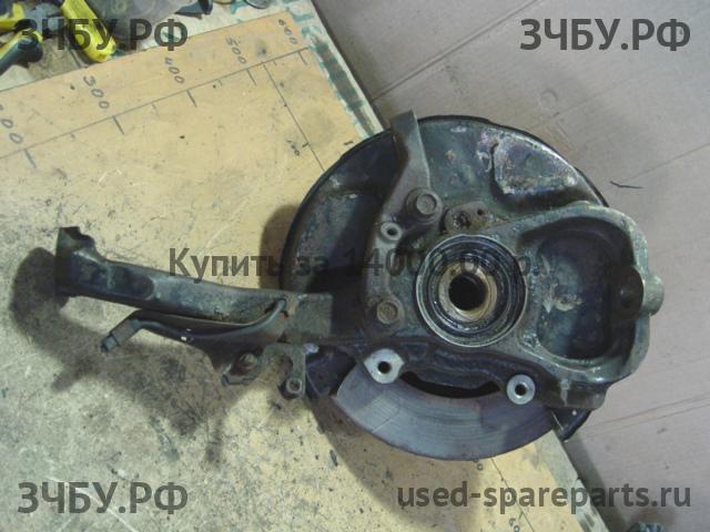 Toyota Land Cruiser 100 Кулак поворотный