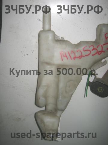 Ford Focus 1 Бачок омывателя лобового стекла