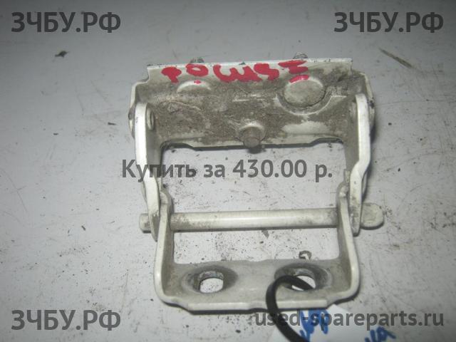 Ford Focus 1 Петля двери багажника