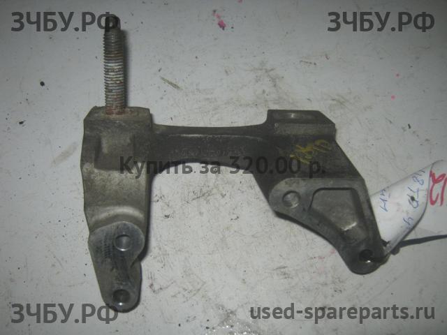 Ford Focus 1 Кронштейн