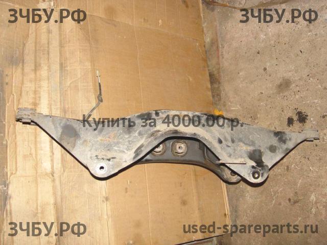Subaru Forester 2 (S11) Балка задняя поперечная