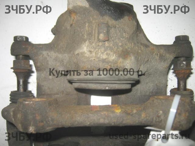 Volkswagen Passat B5 Суппорт передний правый (в сборе со скобой)