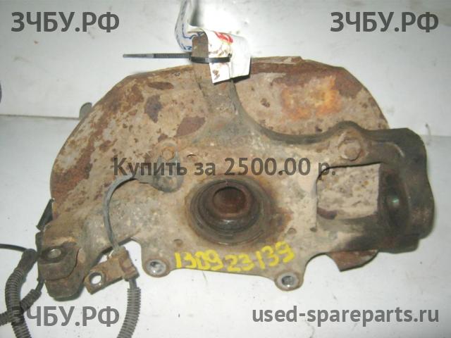 KIA Sorento 1 Кулак поворотный передний правый (со ступицей)