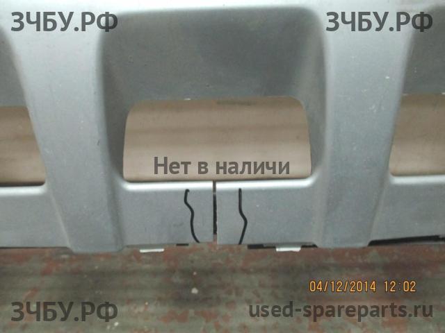 Ford Kuga 1 Решетка в бампер
