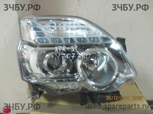 Nissan X-Trail 2 (T31) Фара правая