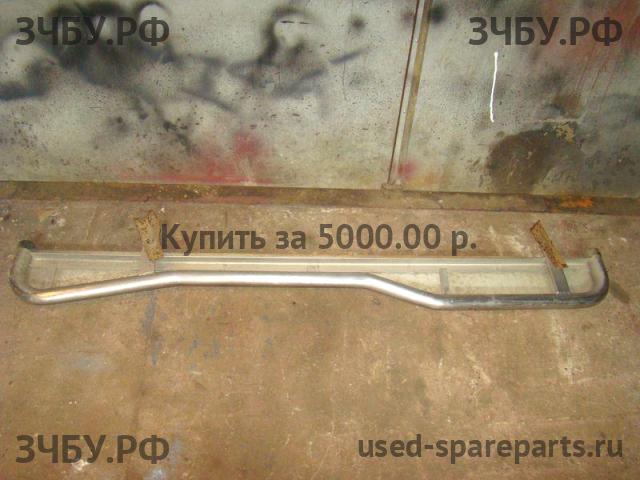 Nissan Terrano 2 (R20) Подножка