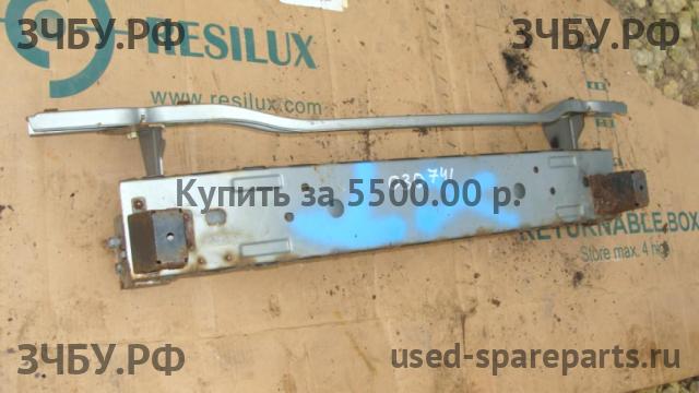 Nissan X-Trail 1 (T30) Усилитель бампера передний