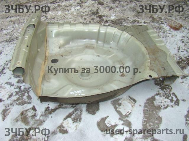 Subaru Forester 2 (S11) Панель задняя