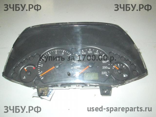 Ford Focus 1 Панель приборов