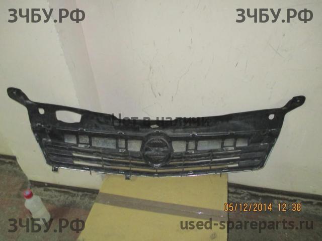 Opel Astra H Решетка радиатора