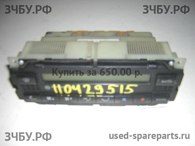 Volkswagen Passat B5 Блок управления климатической установкой
