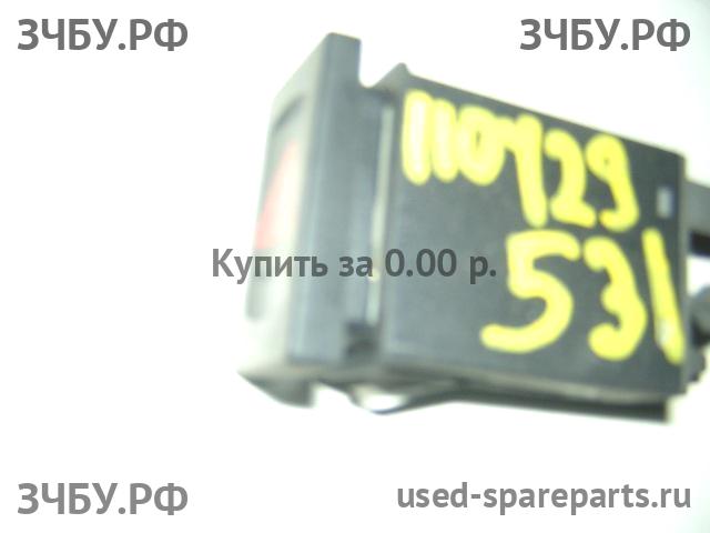 Volkswagen Passat B5 Кнопка аварийной сигнализации