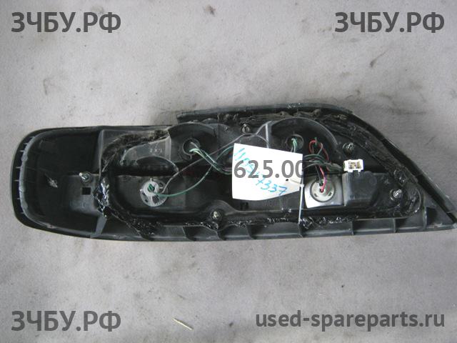 Nissan Presea 2 Фонарь правый