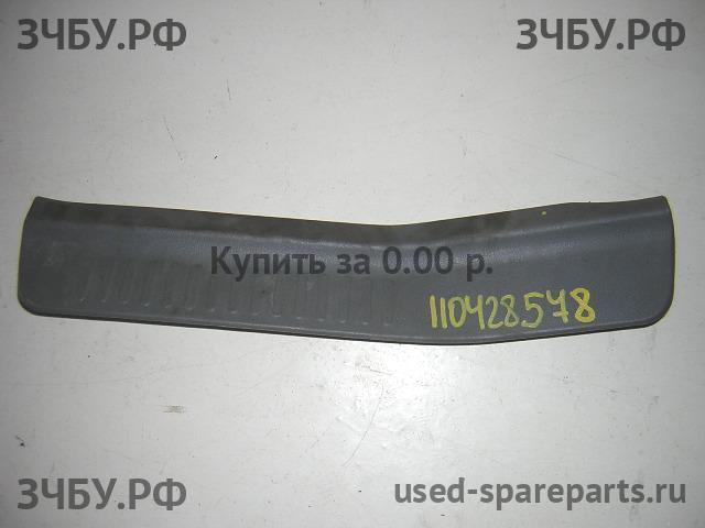 Mitsubishi Galant 8 (EA, EC) Накладка на порог (кузов внутри)