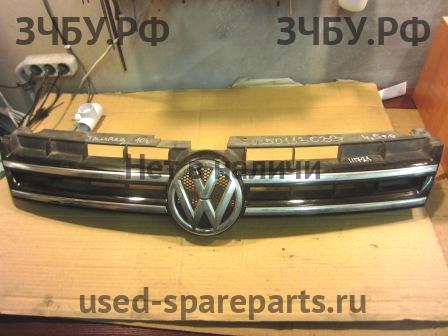 Volkswagen Touareg 2 Решетка радиатора