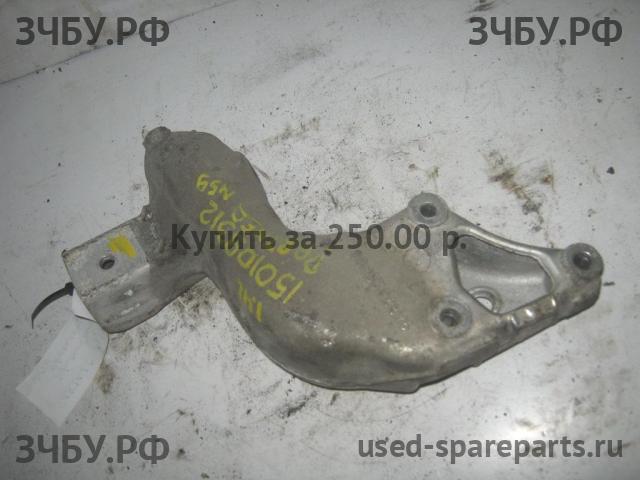 Peugeot Partner 1 (M59) Кронштейн крепления ДВС