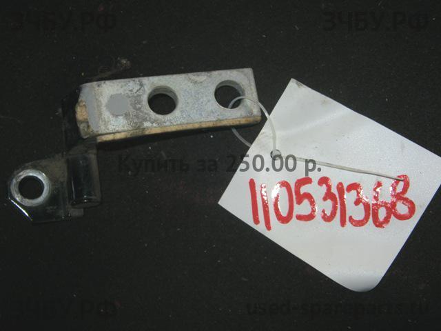 Lexus GS (3) 300/400/430 Петля двери передней правой