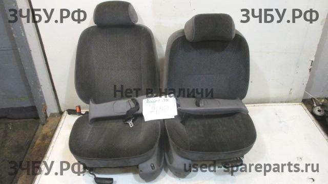 Ford Mondeo 1 Сиденья (комплект)
