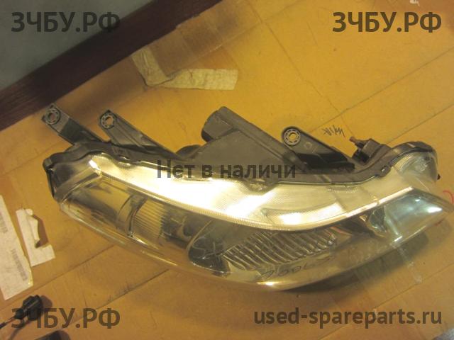 Suzuki SX4 (1) Фара правая