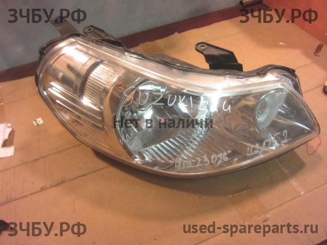 Suzuki SX4 (1) Фара правая