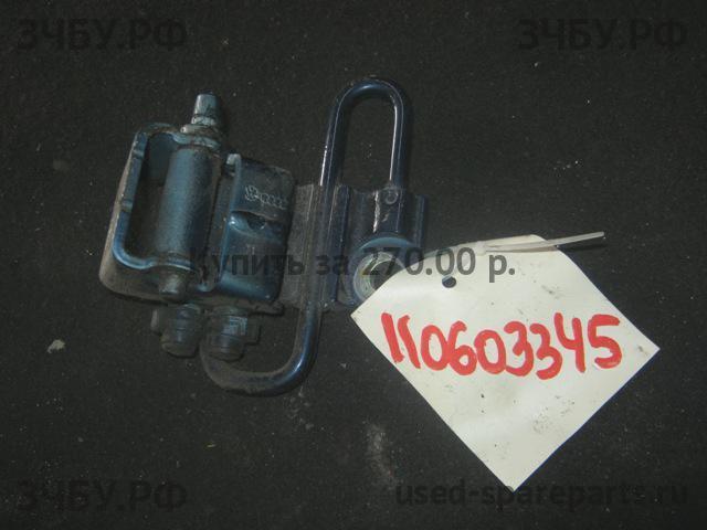 Volkswagen Jetta 4/Bora [1J2] Петля двери задней правой