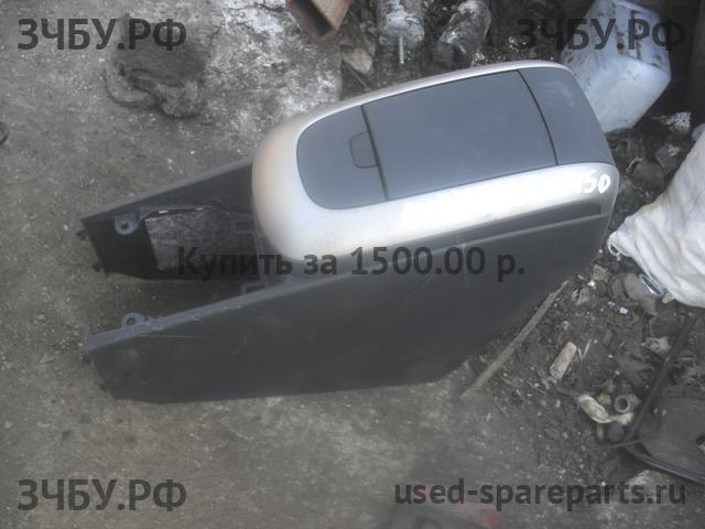 Toyota Auris 1 (E150) Консоль между сиденьями (Подлокотник)