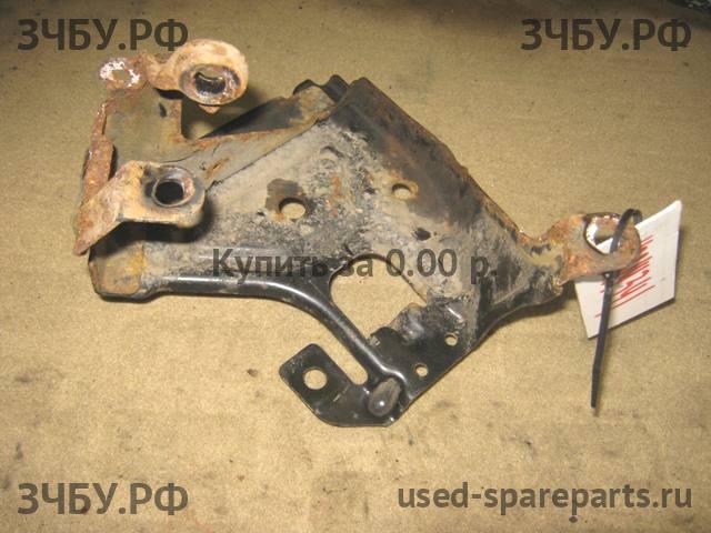 Rover 400 Tourer (XW) Кронштейн