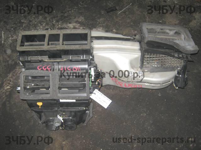Volvo XC-90 (1) Корпус отопителя (корпус печки)