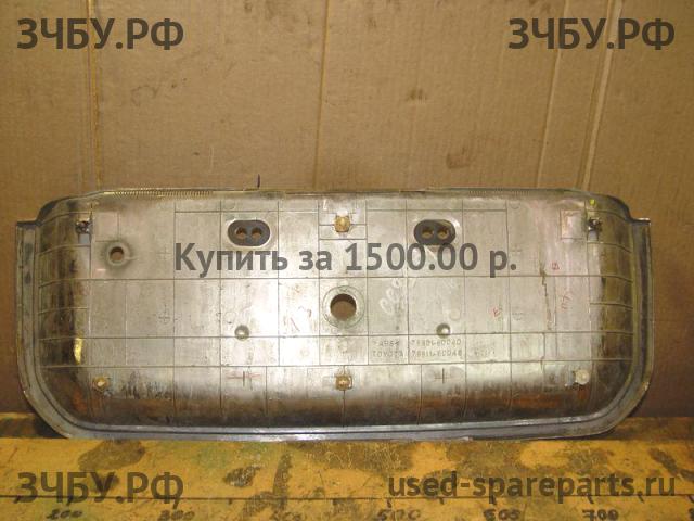 Lexus LX (1) 470 Накладка на дверь багажника