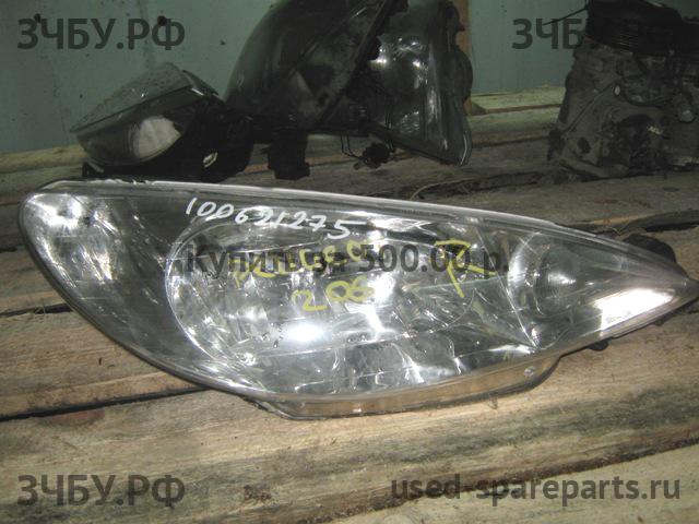 Peugeot 206 Фара правая