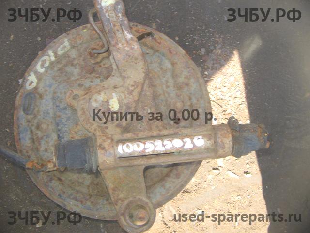 Nissan Primera P10 Кулак задний правый