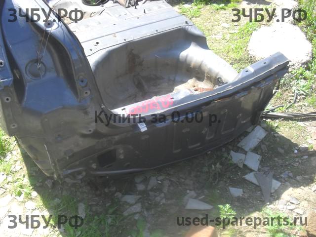 Nissan Primera P12 Панель задняя