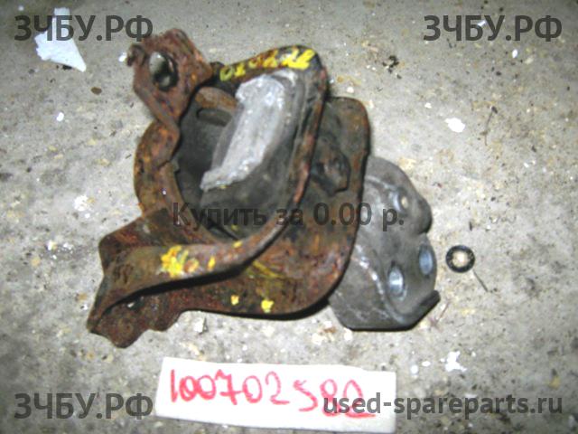 Toyota Echo Опора двигателя