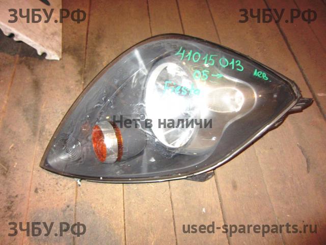 Ford Fiesta 5 Фара левая