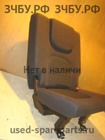 Nissan Pathfinder 2 (R51) Сиденье