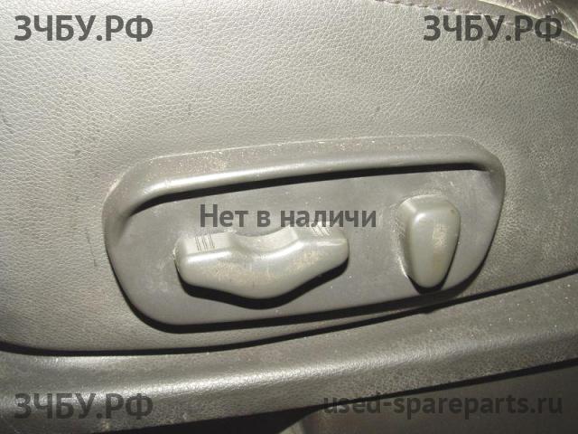 Nissan Navara 1 (D40) Сиденье