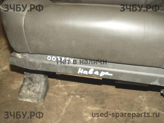 Nissan Navara 1 (D40) Сиденье