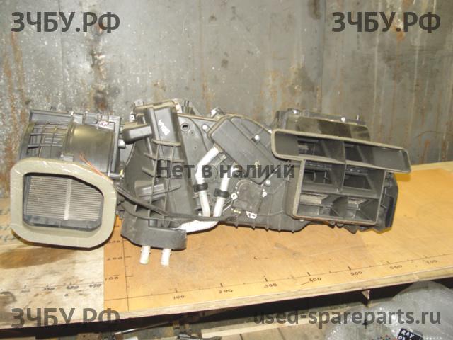 Nissan Pathfinder 2 (R51) Корпус отопителя (корпус печки)
