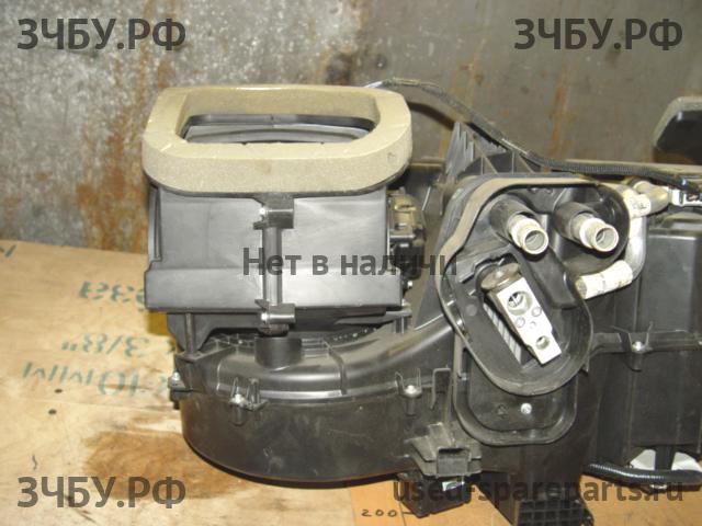 Nissan Pathfinder 2 (R51) Корпус отопителя (корпус печки)