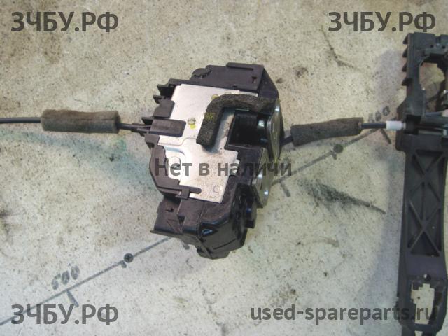 Nissan Pathfinder 2 (R51) Замок двери передней правой