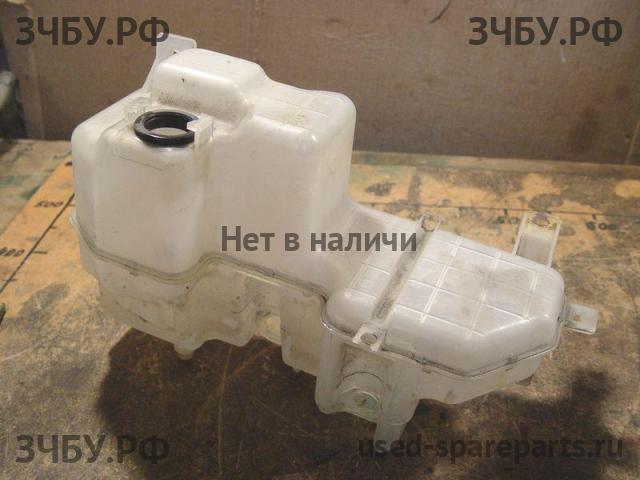 Mitsubishi Pajero Pinin (H60) Бачок омывателя лобового стекла