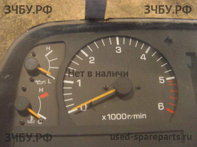 Toyota Land Cruiser 80 Панель приборов
