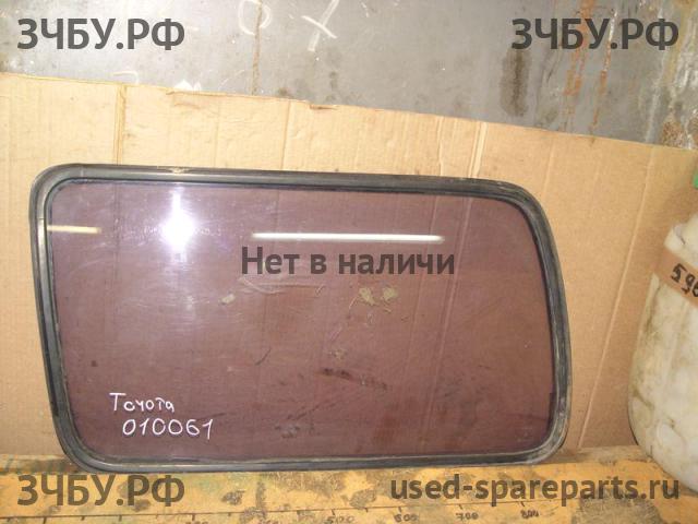Toyota Land Cruiser 80 Стекло заднее